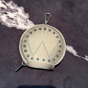 Wrangler Coin Holder